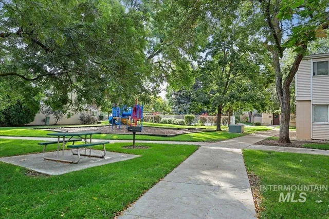 $249,000 | 824 South Curtis Road, Boise, ID 83705