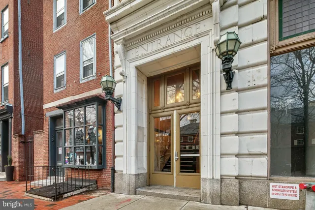 $255,000 | 315 Arch Street, Unit 406, Philadelphia, PA 19106