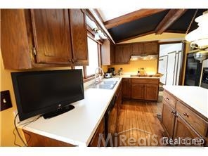 724 Stanford Circle Rochester Hills, MI 48309 - Photo 37 of 50