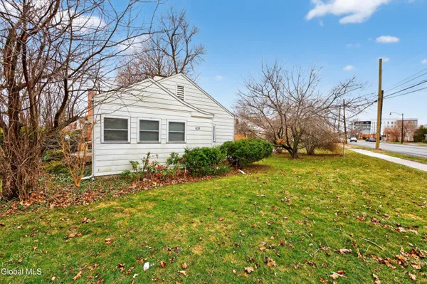 $299,900 | Undisclosed Address, Albany, NY 12208