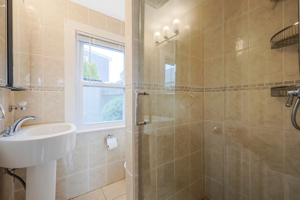 174 Captain Chase Road, Unit 10 Dennis, MA 02639 - Photo 13 of 37