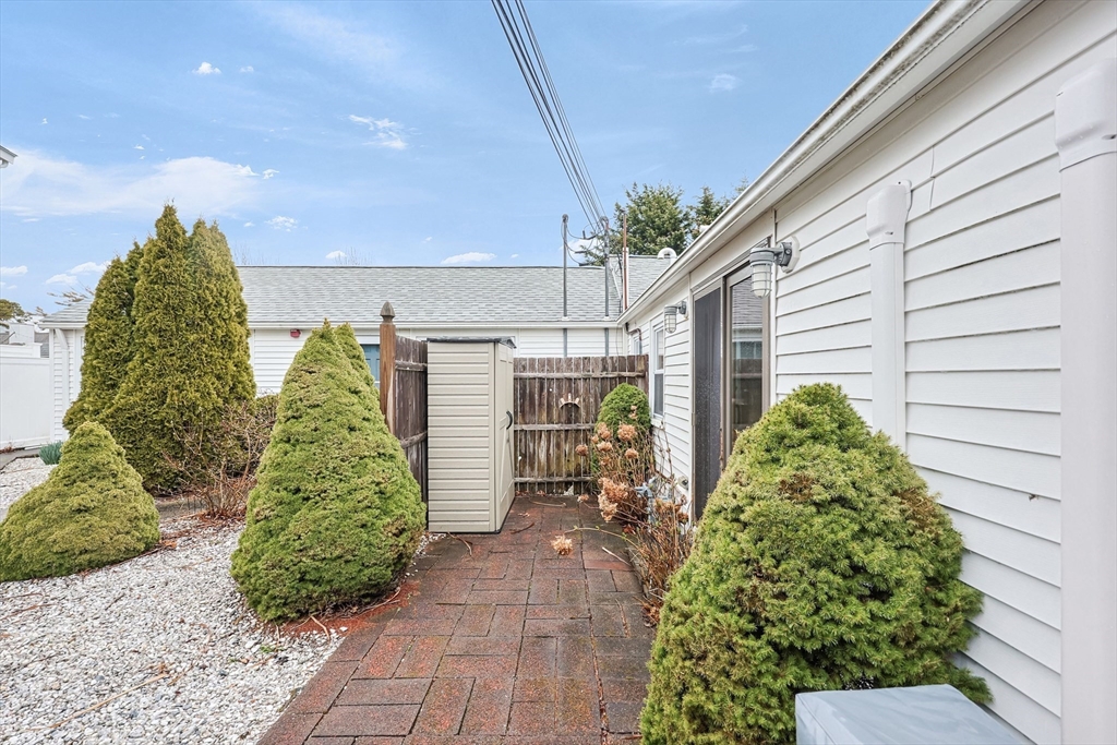 174 Captain Chase Road, Unit 10 Dennis, MA 02639 - Photo 26 of 37