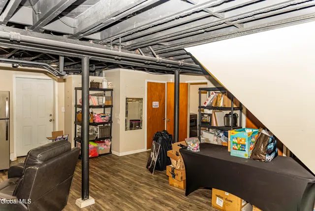 $300,000 | 160 Shaker Road, Albany, NY 12211