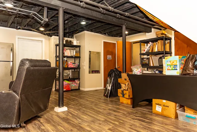 $300,000 | 160 Shaker Road, Albany, NY 12211