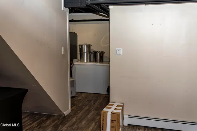 $300,000 | 160 Shaker Road, Albany, NY 12211