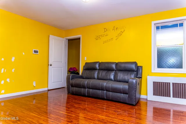 $300,000 | 160 Shaker Road, Albany, NY 12211