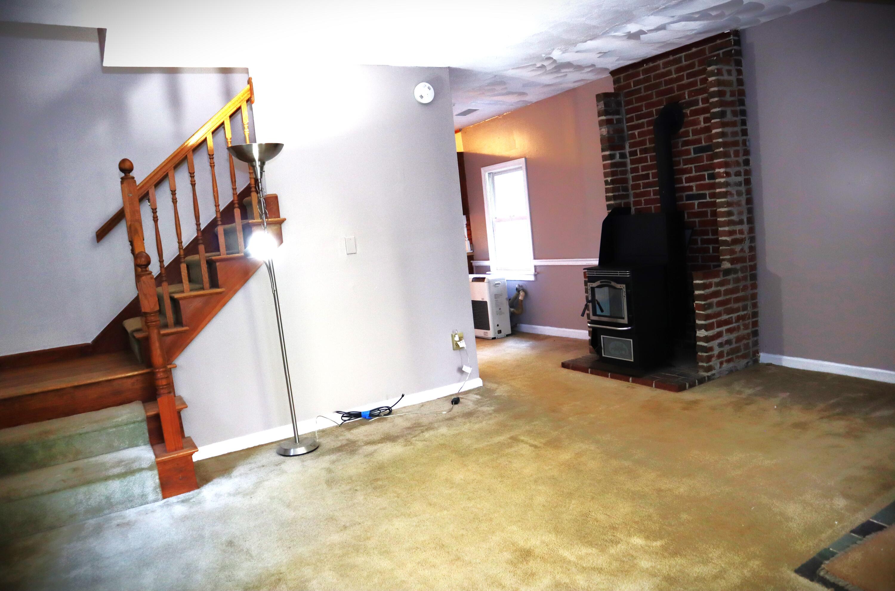 96 Haven Road Windham, ME 04062 - Photo 5 of 21 Living Room