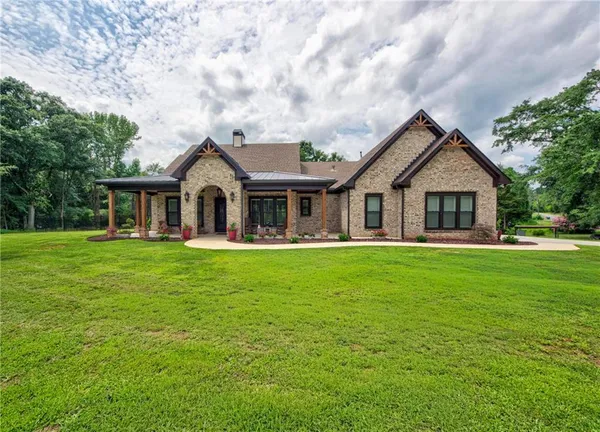 $965,000 | 233 Hunter Road, Jefferson, GA 30549