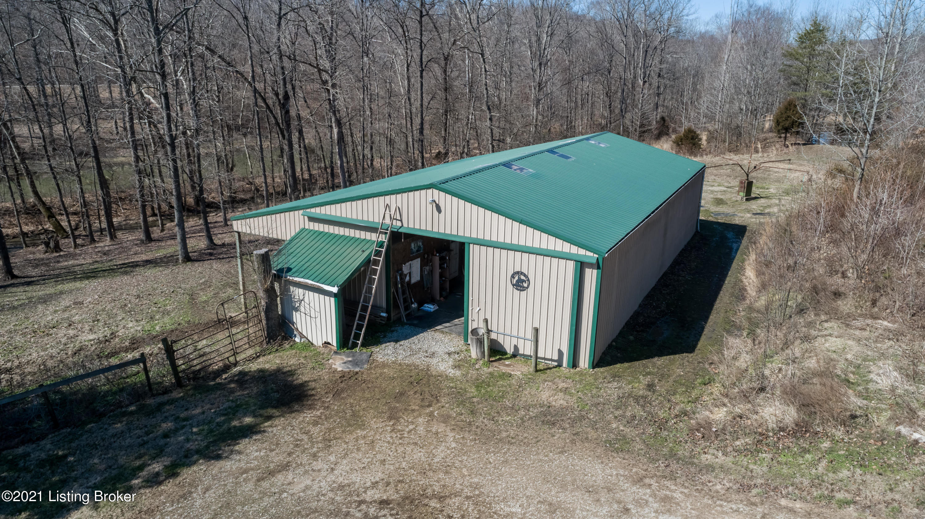 10234 Boston Road Boston, KY 40107 - Photo 7 of 42 horse barn