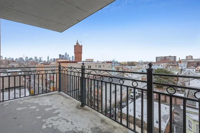 $3,400 | 125 43rd Street, Unit 405, Union City, NJ 07087