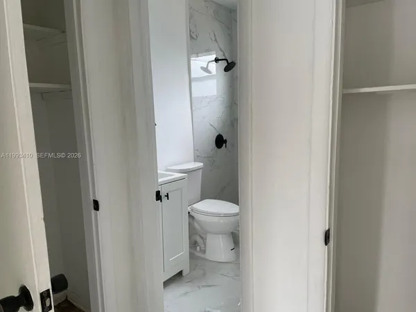 $1,400 | 6025 Polk Street, Unit 8, Hollywood, FL 33024