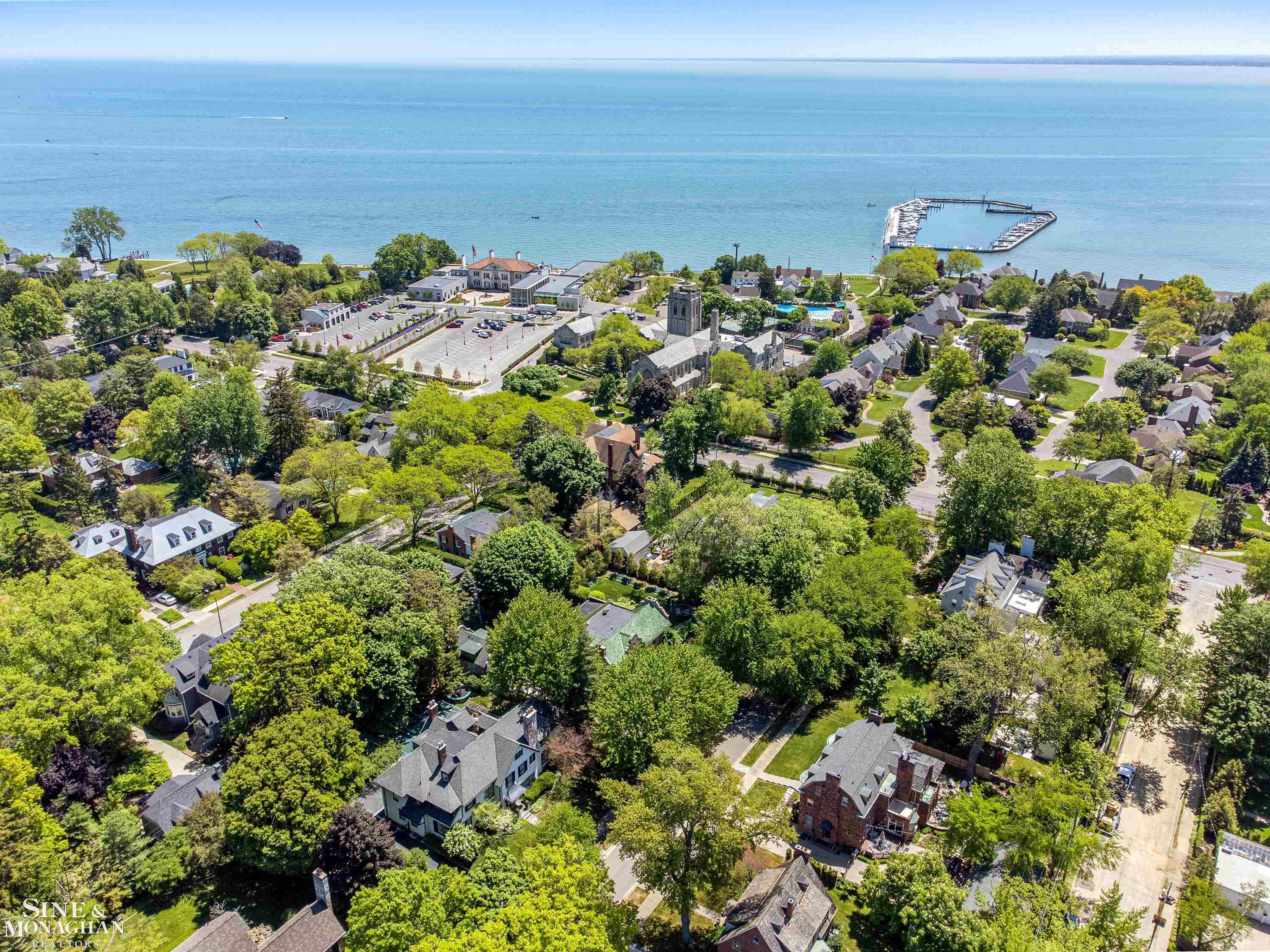 30 Beverly Road Grosse Pointe, MI 48236 - Photo 75 of 80 50110404-74.JPG