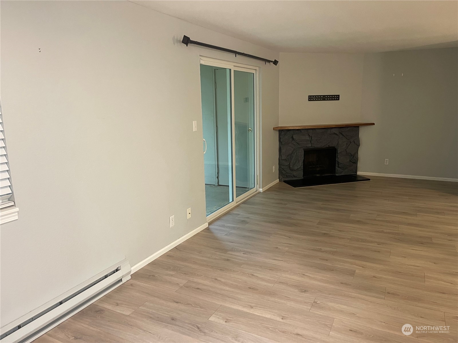 3206 Pine Road Northeast, Unit B2 Bremerton, WA 98310 - Photo 3 of 17 Gallery Image 3