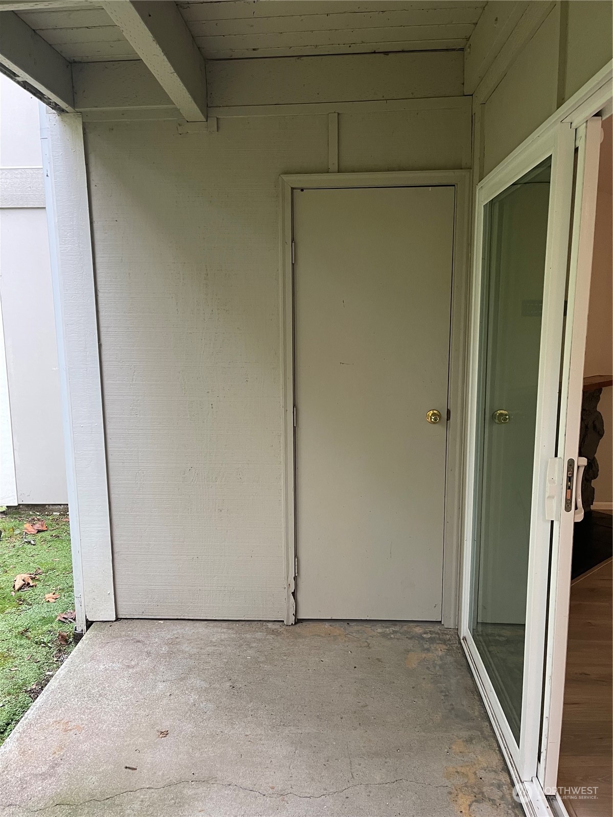 3206 Pine Road Northeast, Unit B2 Bremerton, WA 98310 - Photo 5 of 17 Gallery Image 5