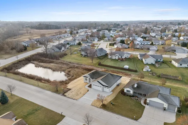 $579,900 | 4313 Deerbrook Lane, Manitowoc, WI 54220