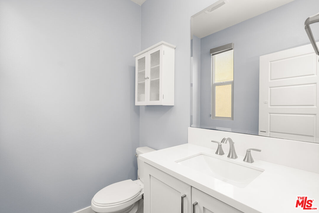 116 Catalyst Irvine, CA 92618 - Photo 57 of 75