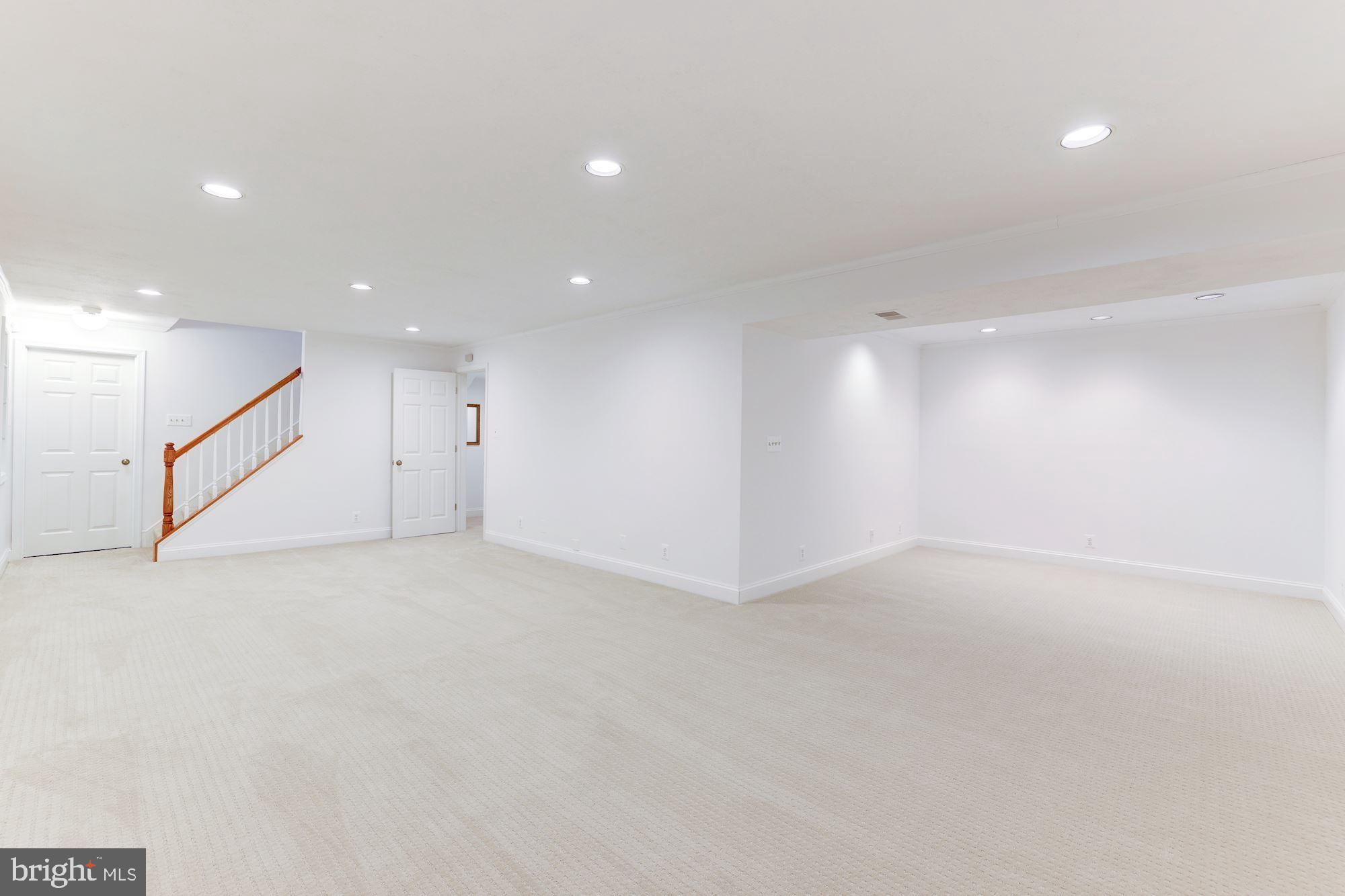 9025 Edgepark Road Vienna, VA 22182 - Photo 21 of 30 Gallery Image 21