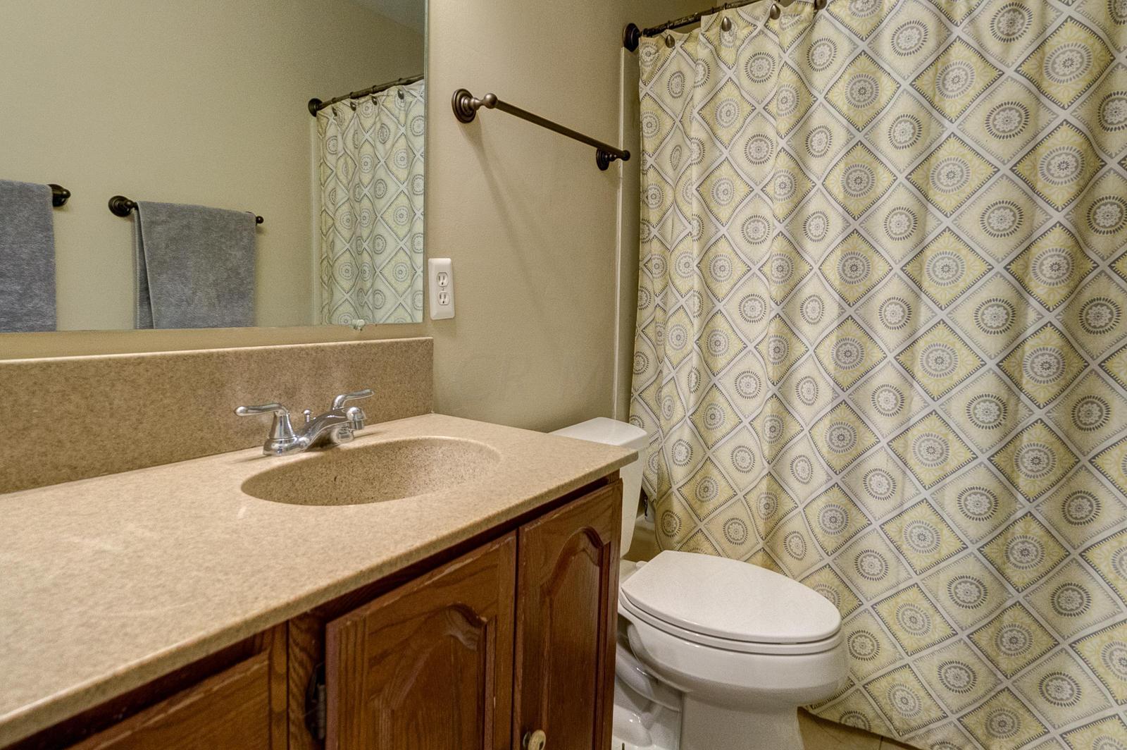 2078 Milden Road Columbus, OH 43221 - Photo 15 of 27