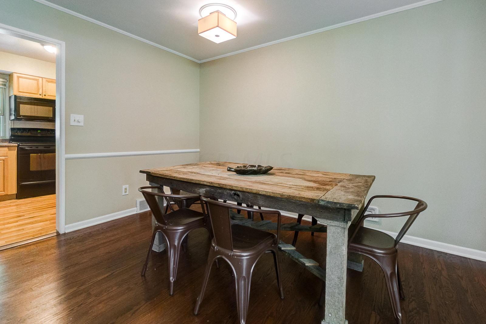2078 Milden Road Columbus, OH 43221 - Photo 7 of 27