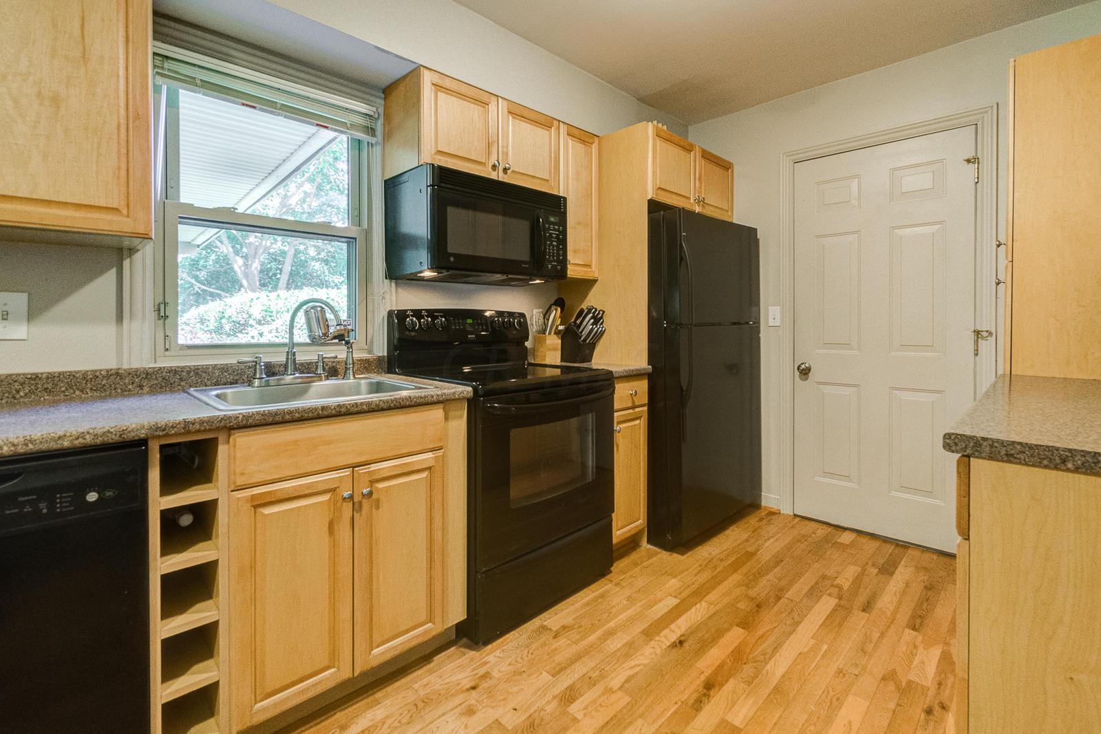 2078 Milden Road Columbus, OH 43221 - Photo 8 of 27