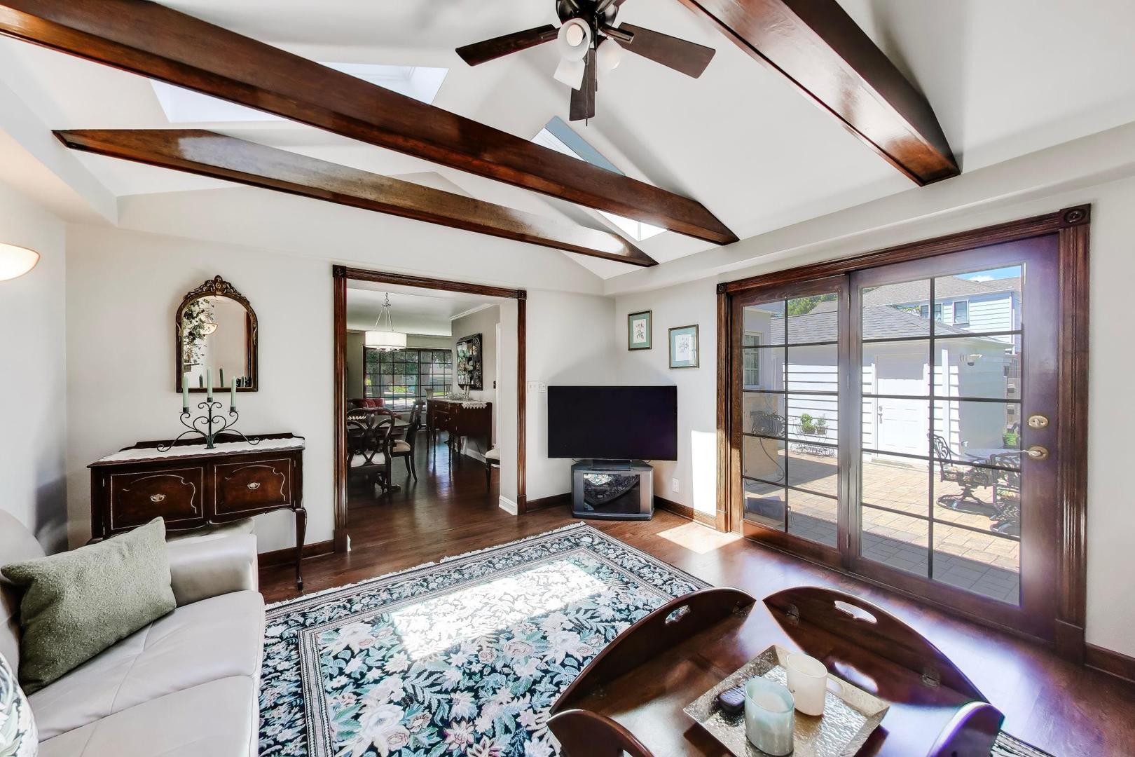 623 South Arlington Heights Road Arlington Heights, IL 60005 - Photo 14 of 36
