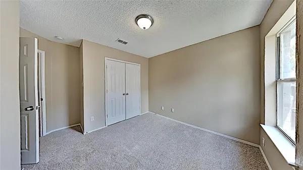 $2,000 | 8033 Summer Sun Drive, Fort Worth, TX 76137