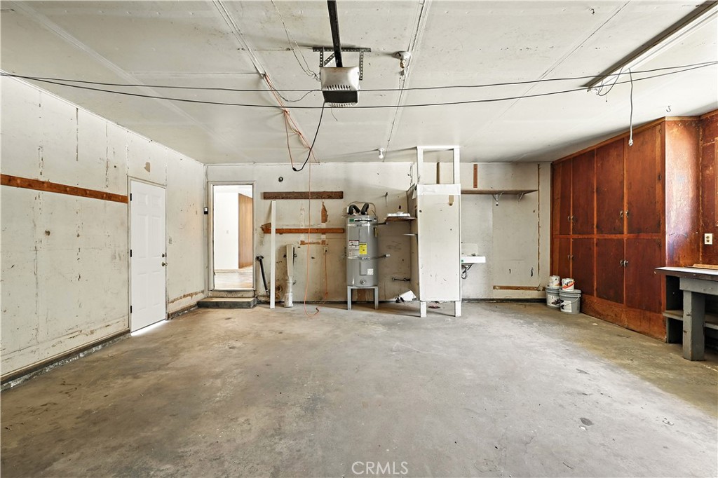 6345 Merced Falls Road Snelling, CA 95369 - Photo 26 of 54 a view of a room with garage