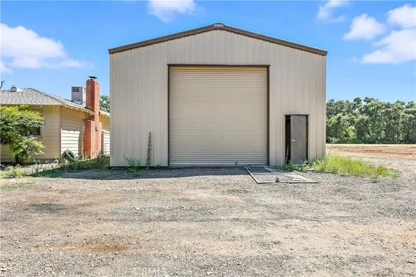 a view of an outdoor space