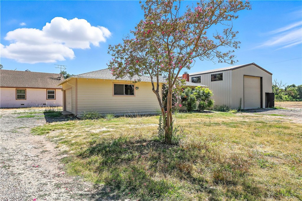 6345 Merced Falls Road Snelling, CA 95369 - Photo 5 of 54 a house view with a garden space