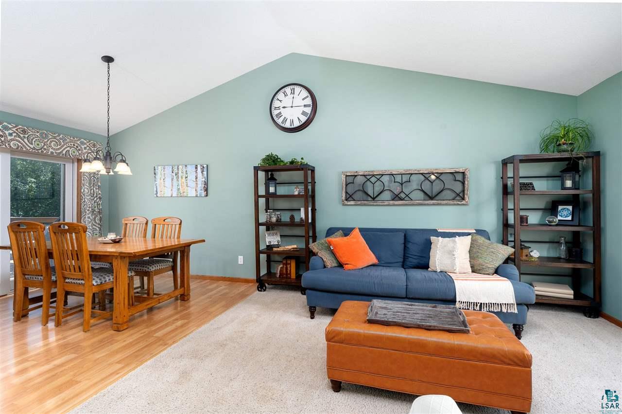2304 Apple Ridge Drive Duluth, MN 55811 - Photo 5 of 28 Living Room