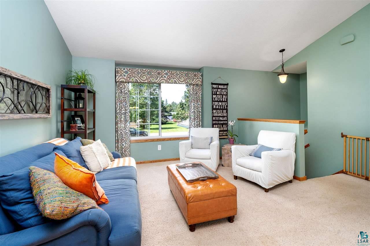 2304 Apple Ridge Drive Duluth, MN 55811 - Photo 6 of 28 Living Room