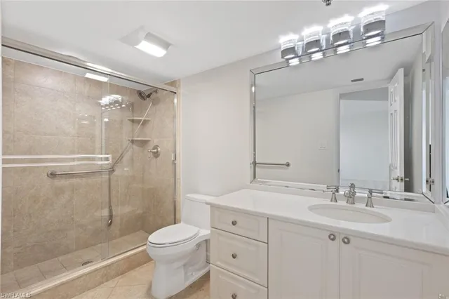 $1,700,000 | 4251 Gulf Shore Boulevard North, Unit 6A, Naples, FL 34103