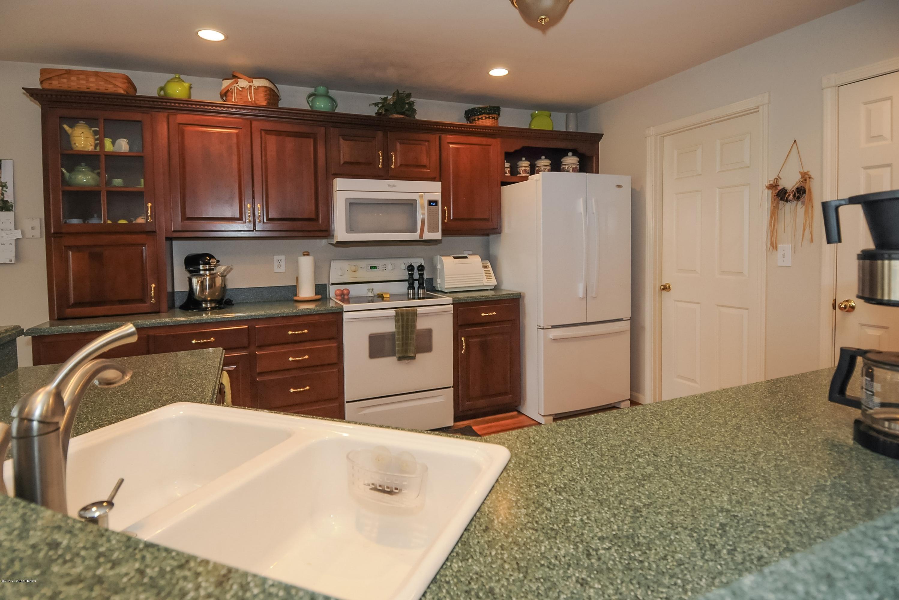 5001 Thurman Road Louisville, KY 40299 - Photo 11 of 43 5001ThurmanRd-12