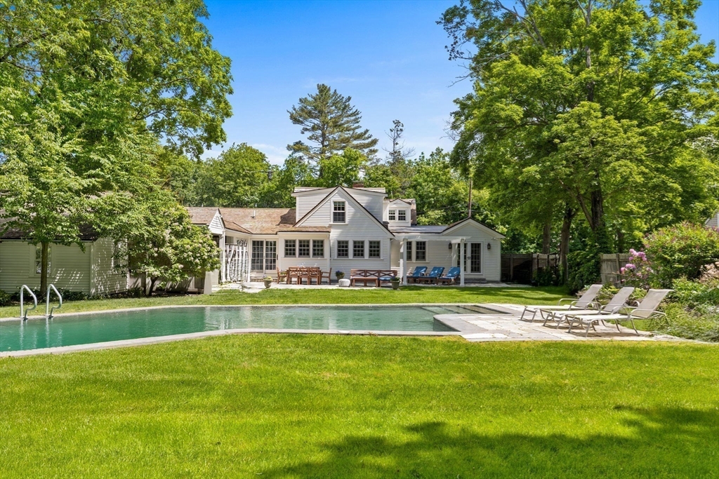 107 Leavitt Street Hingham, MA 02043 - Photo 21 of 24