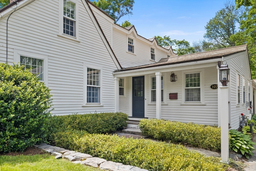 107 Leavitt Street Hingham, MA 02043 - Photo 23 of 24