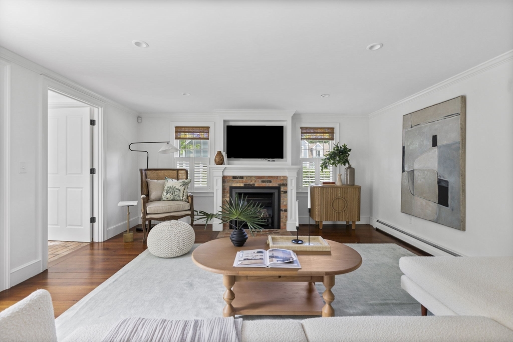 107 Leavitt Street Hingham, MA 02043 - Photo 8 of 24