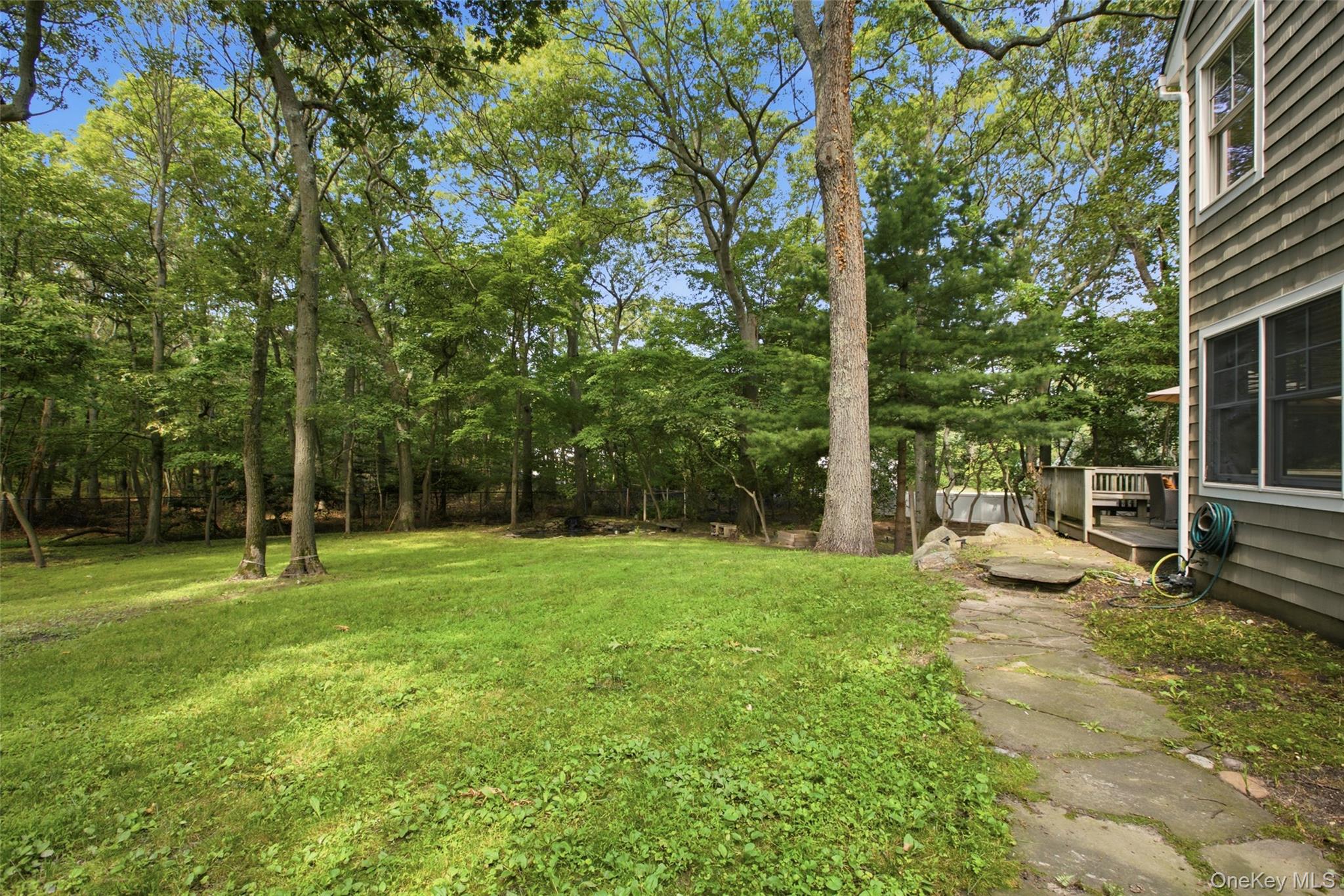 18 West Meadow Road Setauket, NY 11733 - Photo 7 of 32