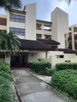 $2,100 | 8820 Southwest 123rd Court, Unit L407, Miami, FL 33186