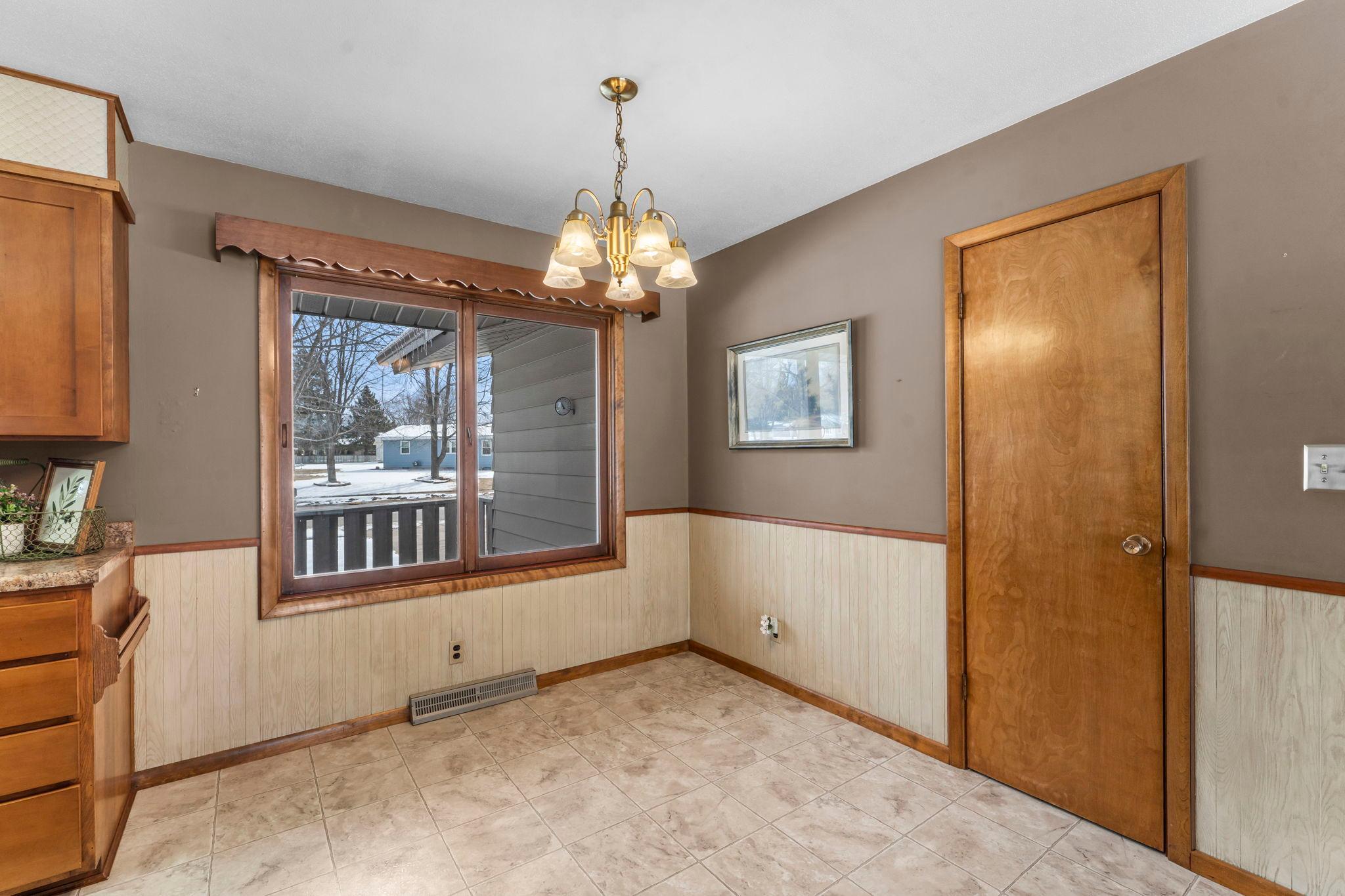 112 Elbert Drive Rice Lake, WI 54868 - Photo 10 of 46