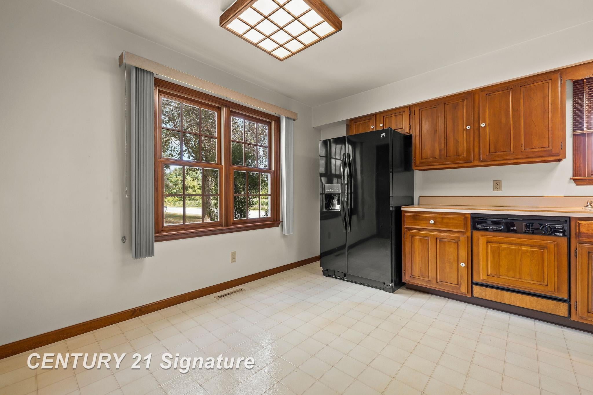 1545 North Graham Road Freeland, MI 48623 - Photo 11 of 45 Gallery Image 11