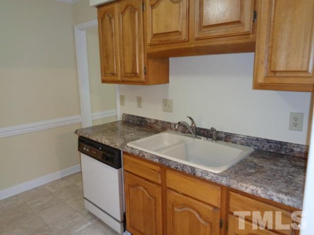 4538 Hamptonshire Drive Raleigh, NC 27613 - Photo 11 of 17 Gallery Image 11