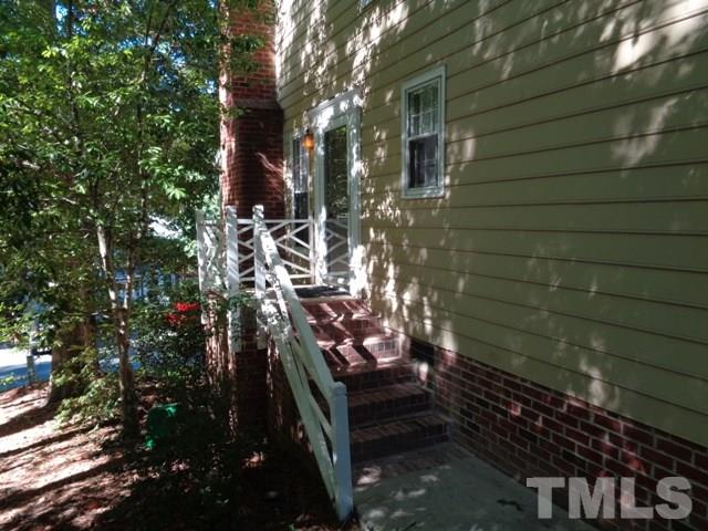 4538 Hamptonshire Drive Raleigh, NC 27613 - Photo 3 of 17 Gallery Image 3