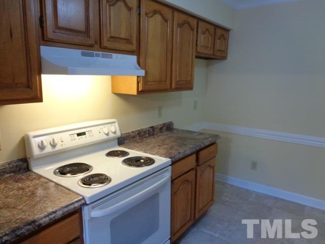 4538 Hamptonshire Drive Raleigh, NC 27613 - Photo 10 of 17 Gallery Image 10