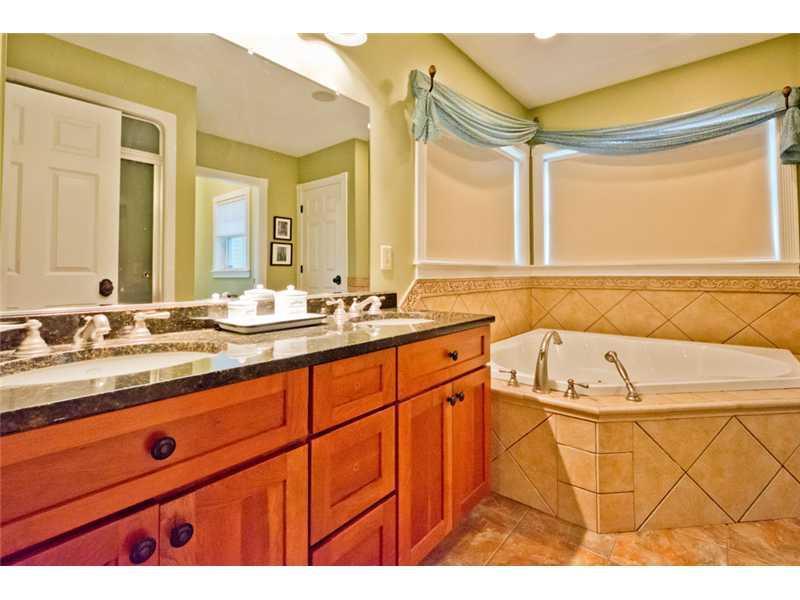 118 Saco Road Hollis Center, ME 04042 - Photo 23 of 35 Master Bath/Spa.