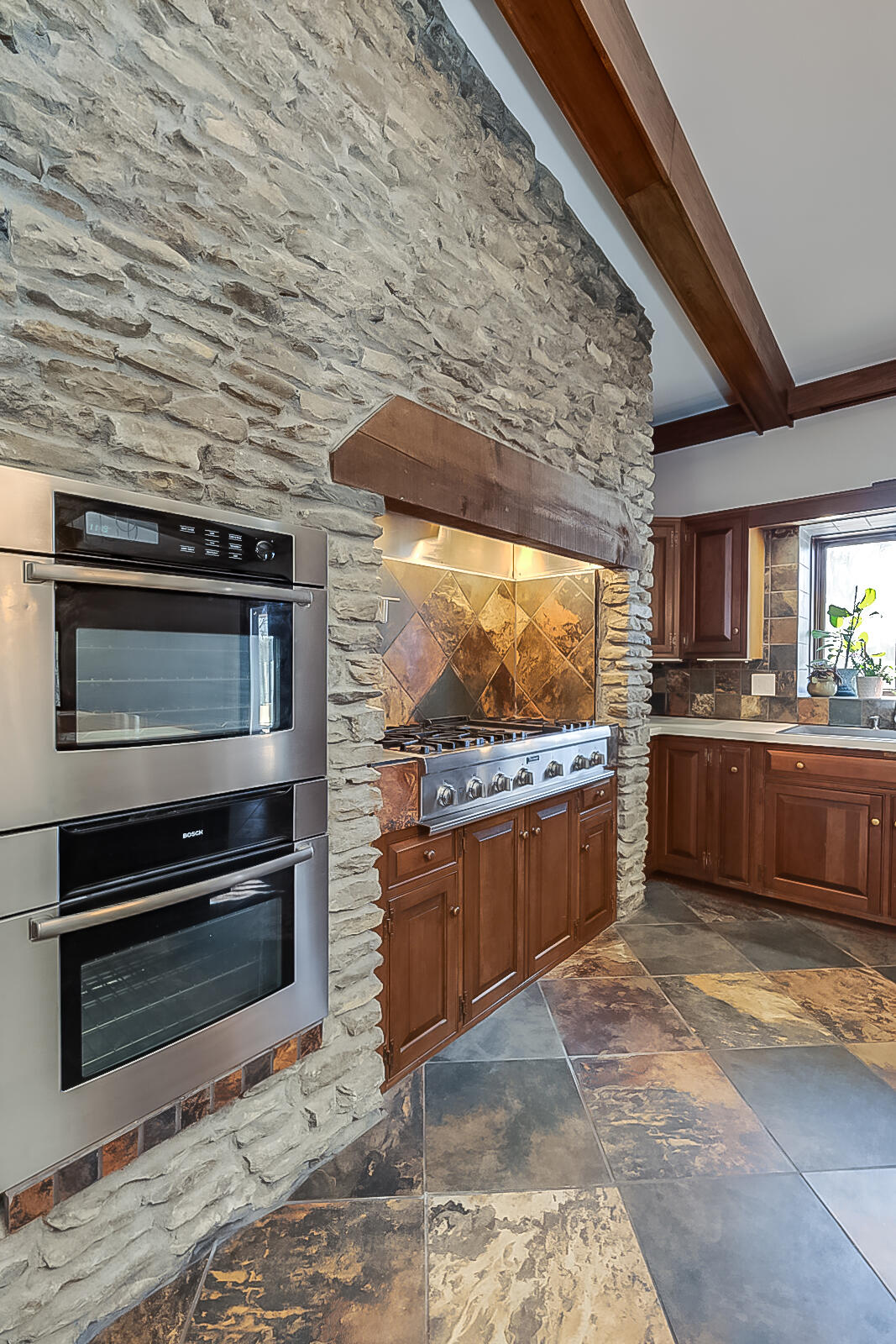 5376 Stewart Road Lexington, KY 40516 - Photo 25 of 98 Kitchen