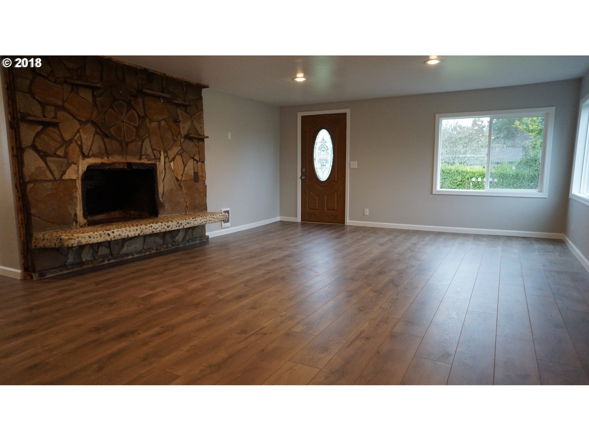 2015 Maple Street Myrtle Point, OR 97458 - Photo 3 of 26 Gallery Image 3