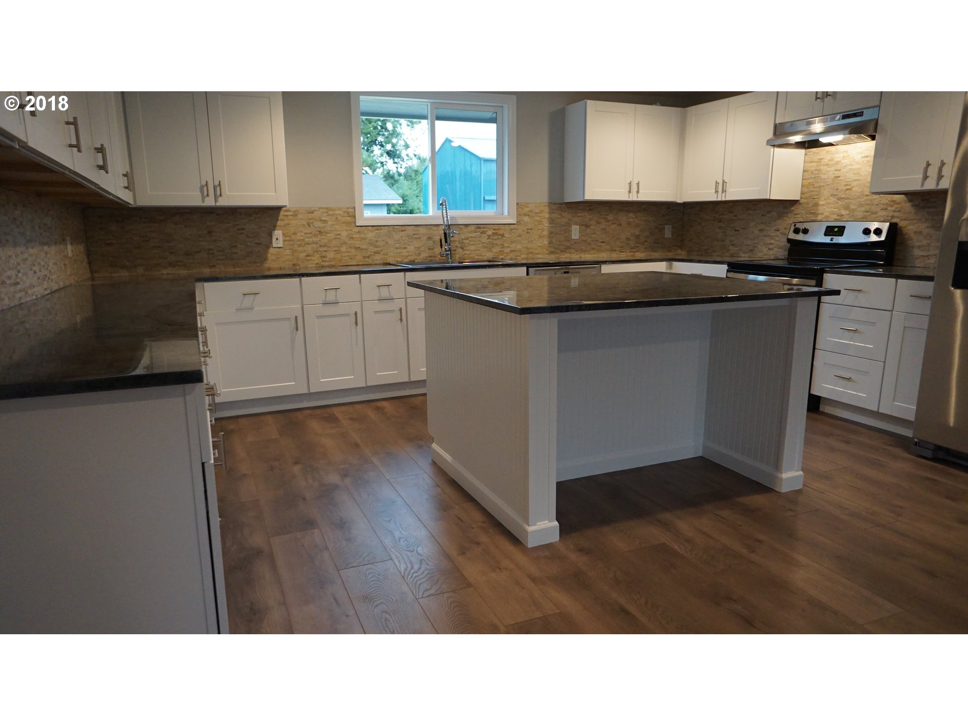 2015 Maple Street Myrtle Point, OR 97458 - Photo 5 of 26 Gallery Image 5