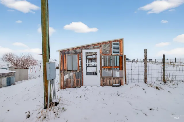 $500,000 | 1585 Woodside Road, Winchester, ID 83555