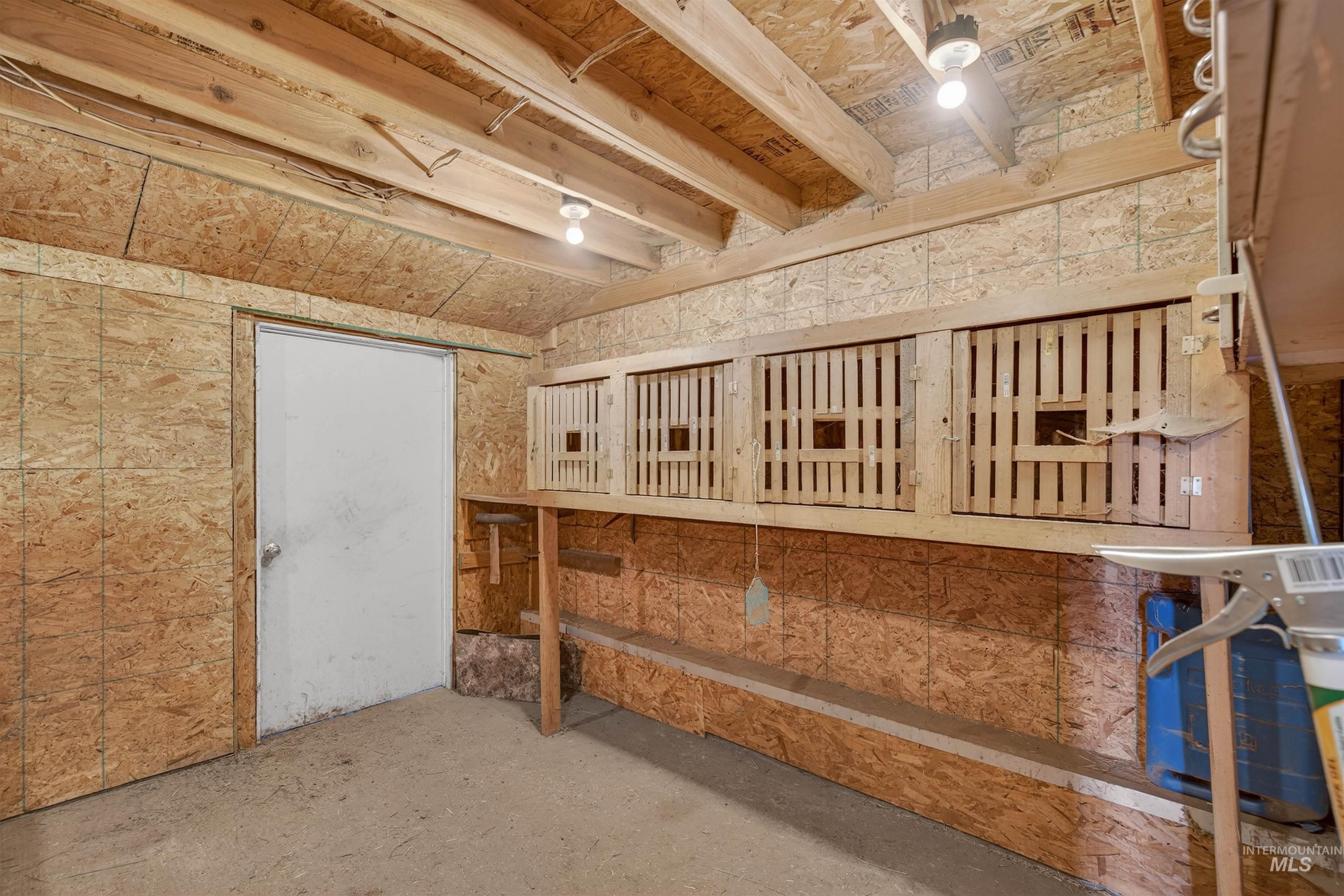 1585 Woodside Road Winchester, ID 83555 - Photo 33 of 47 View of horse barn