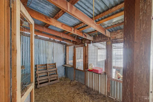 $500,000 | 1585 Woodside Road, Winchester, ID 83555